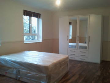Roomlala | Quarto para alugar