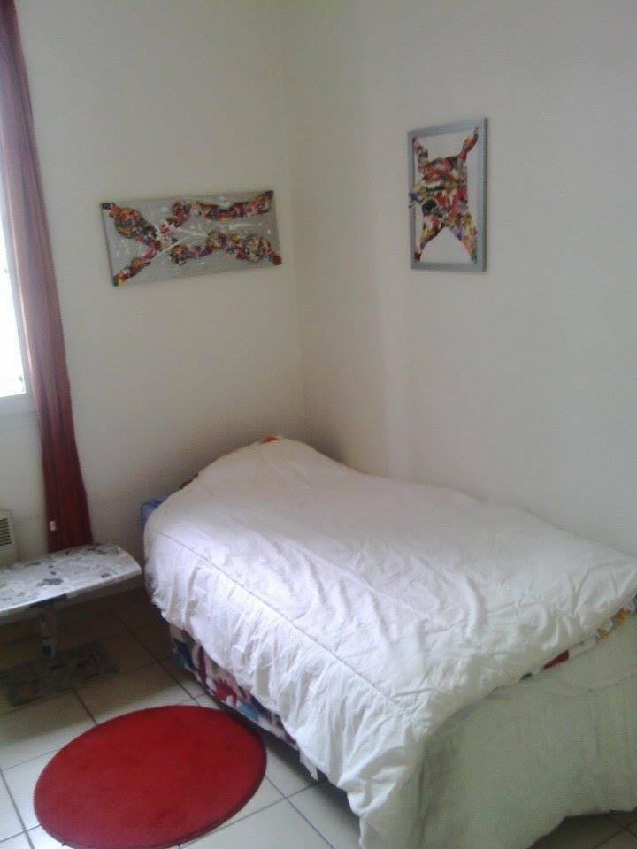 Hospedagem Em Casa De Família Pau 94605