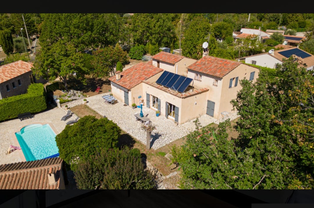 Hospedagem Em Casa De Família Saint-Cézaire-sur-Siagne 411533