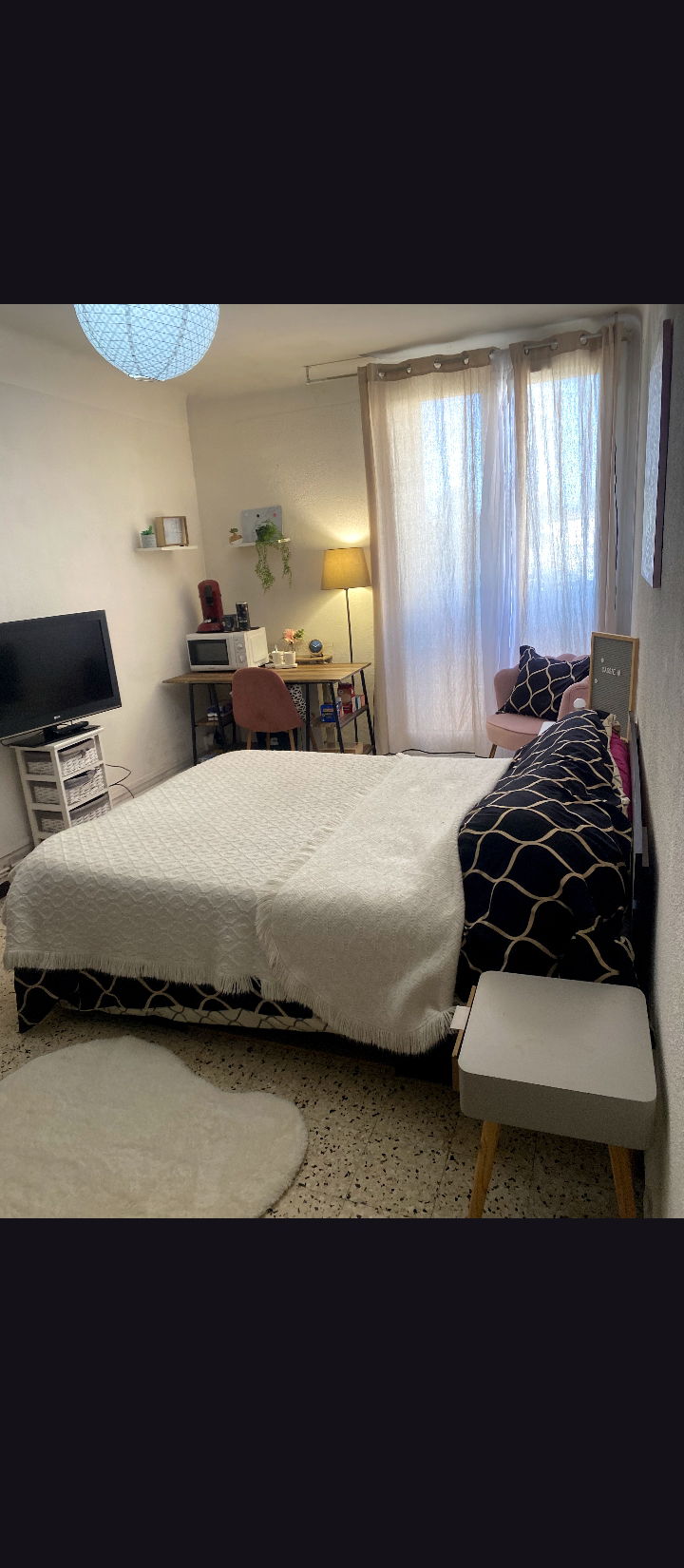 Hospedagem Em Casa De Família Saint-Victoret 625792