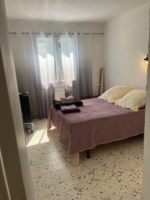 Colocação Agde 626293