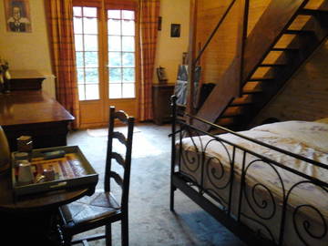 Roomlala | Quarto para alugar a 30 min de Roissy