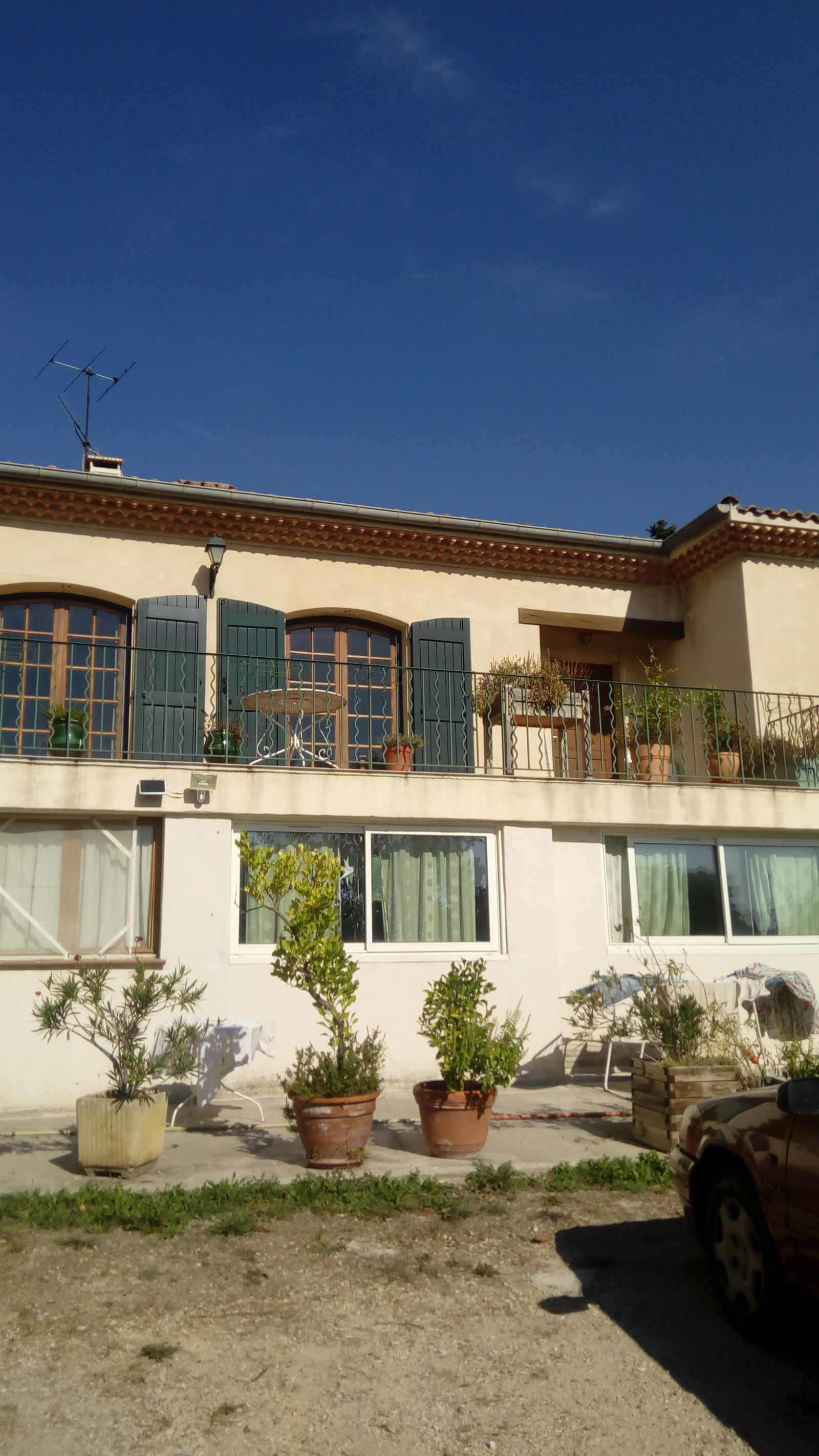 Colocação Aix-en-Provence 231103