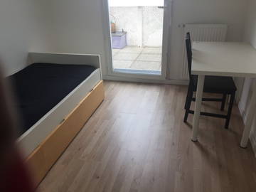 Roomlala | Quarto para alugar (café da manhã e jantar)