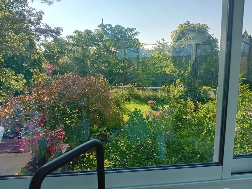 Hospedagem Em Casa De Família Bueil 391424