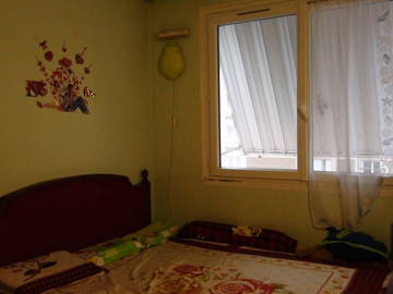 Roomlala | Quarto para alugar - Condomínio pequeno