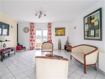 Roomlala | Quarto para alugar em alojamento partilhado