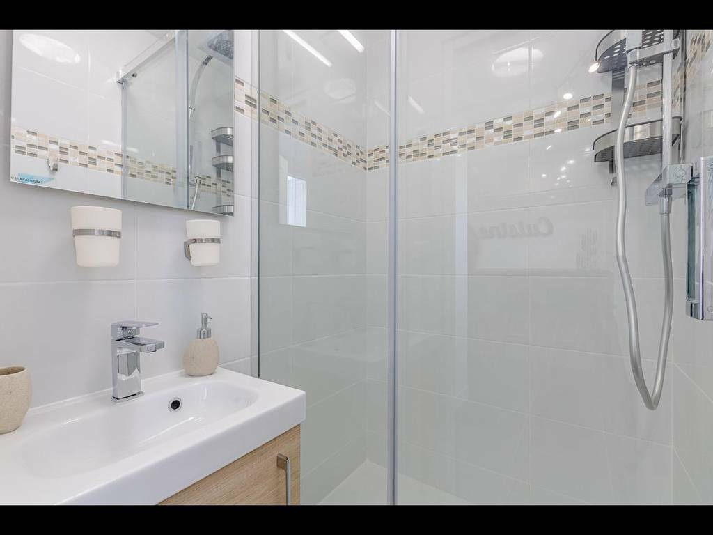 Colocação Rosny-sous-Bois 247036