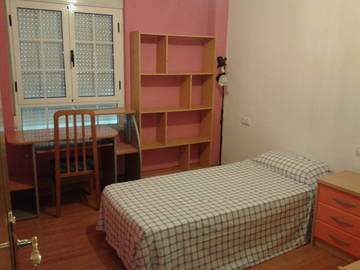 Roomlala | Quarto para alugar em apartamento central 