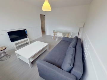 Roomlala | Quarto para alugar em apartamento compartilhado completamente reformado