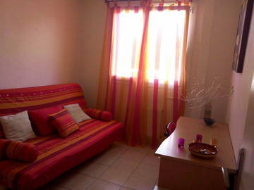Roomlala | Quarto para alugar em casa particular