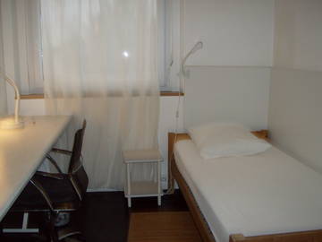 Roomlala | Quarto para alugar em casa particular
