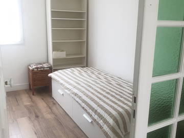 Roomlala | Quarto para alugar em casa particular