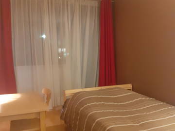 Roomlala | Quarto para alugar em casa particular