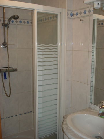 Hospedagem Em Casa De Família Le-Plessis-Robinson 32267