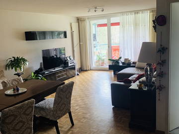 Roomlala | Quarto para alugar em Champel