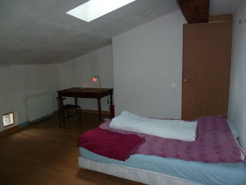 Roomlala | Quarto para alugar em duplex
