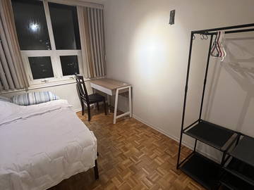Roomlala | Quarto para alugar em Etobicoke