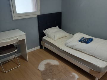 Roomlala | Quarto para alugar em Evry Courcouronnes