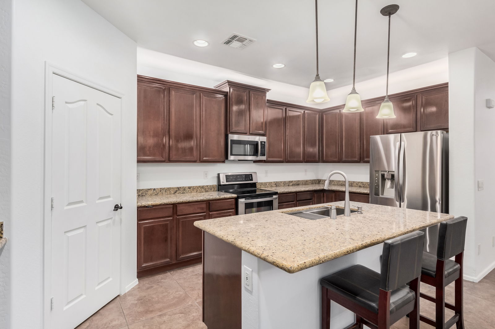 Coliving Goodyear 574760