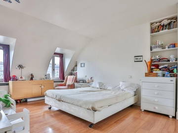 Roomlala | Quarto para alugar em loft 