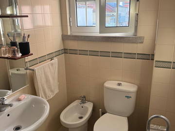 Alojamento partilhado para alugar em Moscavide - fotografia 8 : casa de banho-8