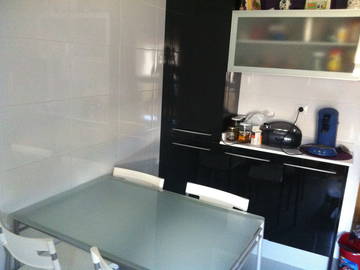 Roomlala | Quarto para alugar em Mutilva
