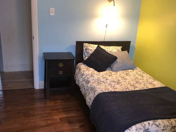 Roomlala | Quarto para alugar em Ottawa - agradável bairro francófono