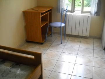 Roomlala | Quarto para alugar em um pavilhão