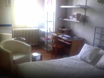 Roomlala | Quarto para alugar em uma casa 