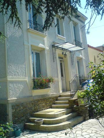 Hospedagem Em Casa De Família Les Pavillons-sous-Bois 44041