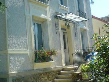 Roomlala | Quarto para alugar em uma villa