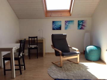 Roomlala | Quarto para alugar muito perto de Lausanne Peaceful Village