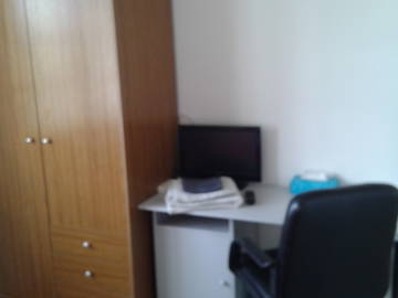 Roomlala | Quarto para alugar na casa de um residente