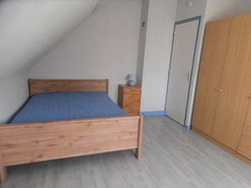 Roomlala | Quarto para alugar na casa de um residente