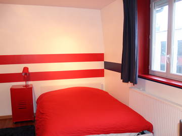 Roomlala | Quarto para alugar na casa de um residente