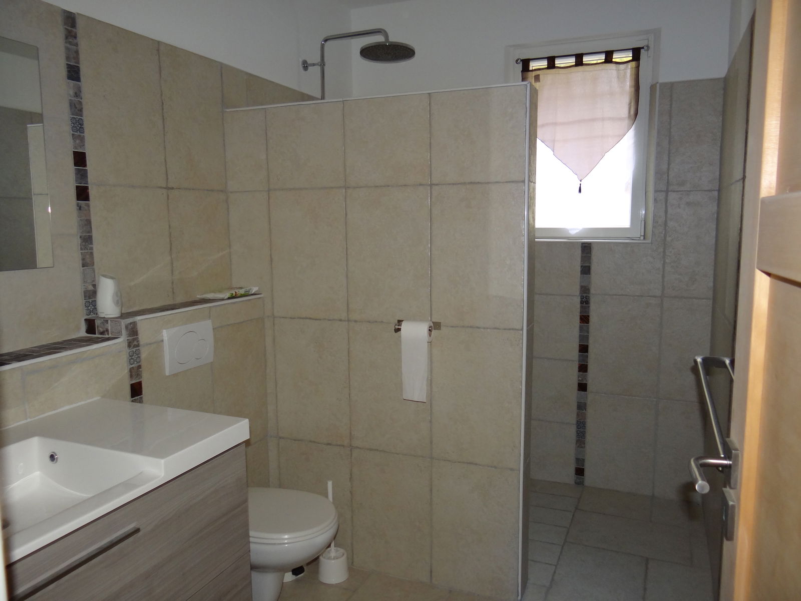 Hospedagem Em Casa De Família Le Puy-Sainte-Réparade 89087