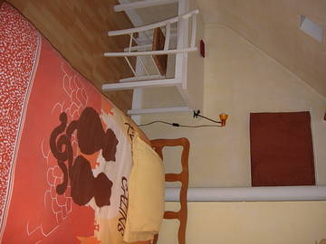 Roomlala | Quarto para alugar no sótão
