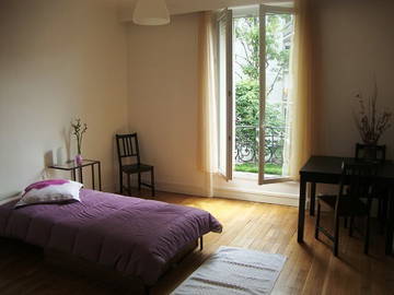 Roomlala | Quarto para alugar nos arredores de Paris