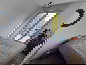 Roomlala | Quarto para alugar perto de Lyon.