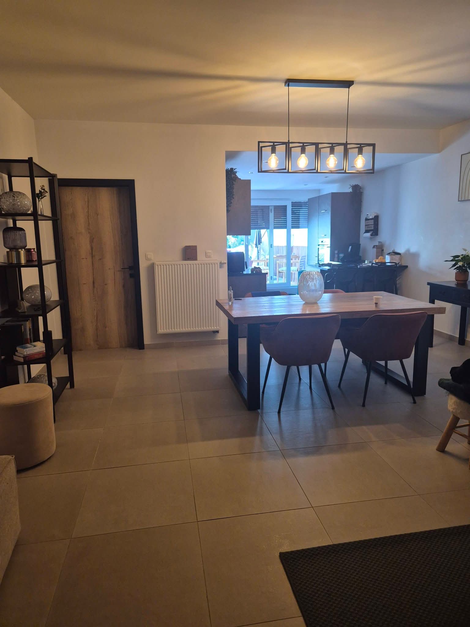 Quarto Em Casa Do Anfitrião Frameries 676565