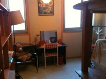 Roomlala | Quarto para estudante