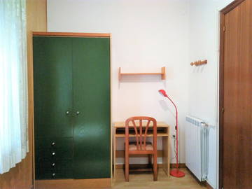 Roomlala | Quarto perto do Parc Guel