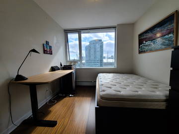 Roomlala | Quarto privado mobiliado + banheiro privativo no centro da cidade
