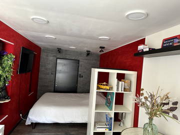 Roomlala | Quarto separado. sem cozinha/banheiro ao ar livre.