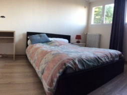 Roomlala | Quarto, tipo estúdio mobiliado