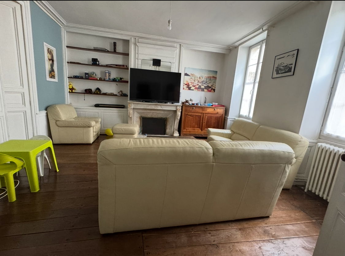 Hospedagem Em Casa De Família Angoulême 476773