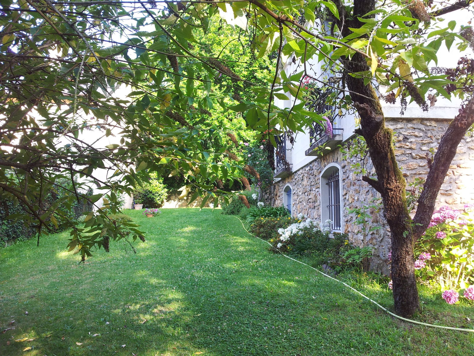 Hospedagem Em Casa De Família Dijon 99607