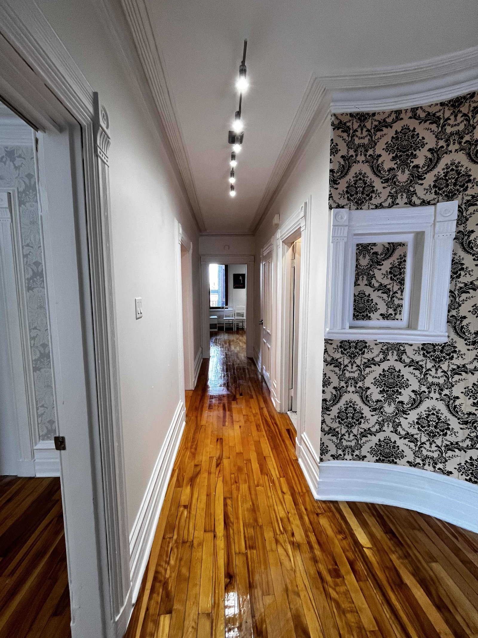 Colocação Montréal 648201