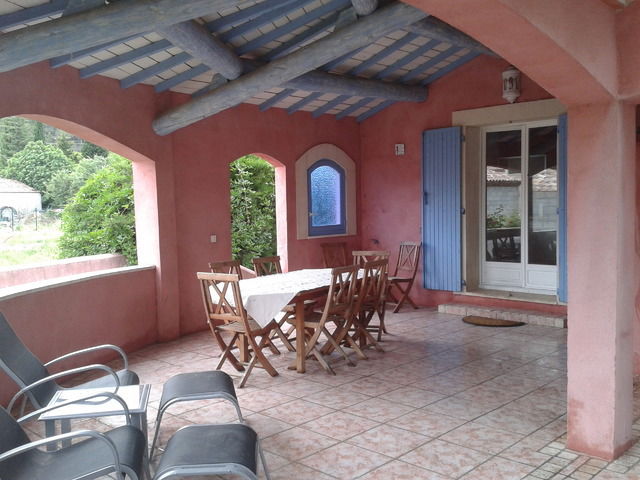 Hospedagem Em Casa De Família Ledenon 32312